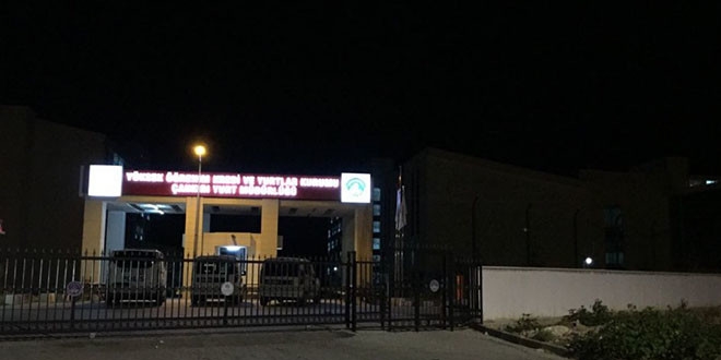 Karantina kurallarını ihlal edenler yurtlara yerleştirilecek