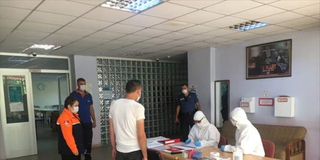 Karantinayı ihlal eden 12 kişi yurtta gözetim altına alındı