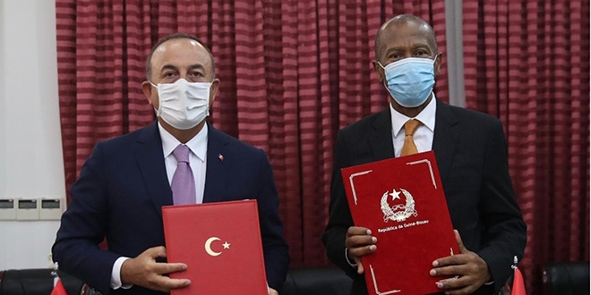 Gine Bissau'da FETÖ iltisaklı okul Türkiye Maarif Vakfına devredilecek