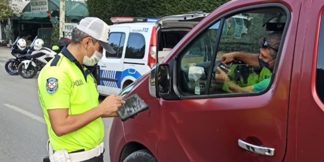 Sakarya'da maske takmayan kişilere ilginç ceza
