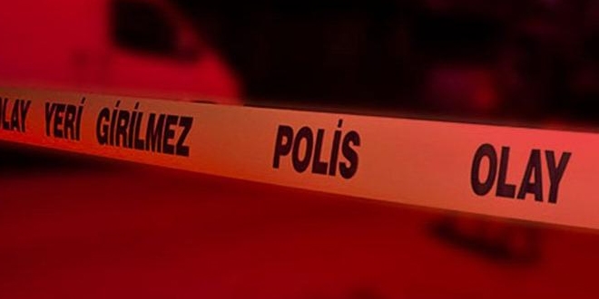 Uykudaki eşini balta ile öldüren kadın tutuklandı