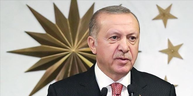 Cumhurbaşkanı, şehit ailelerine başsağlığı mesajı gönderdi