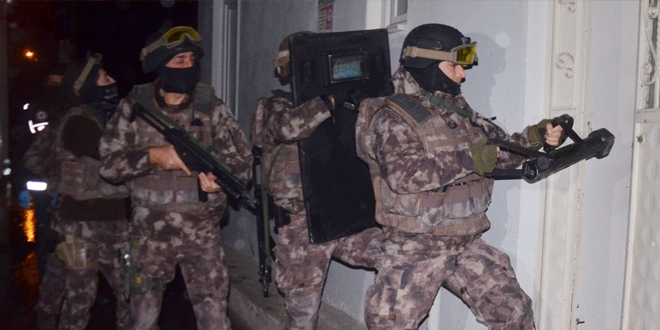 Bursa'da FETÖ operasyonu: 12 gözaltı