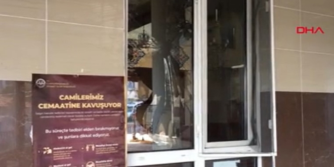 Cemaatten dilendiği parayı az buldu, camiye zarar verdi