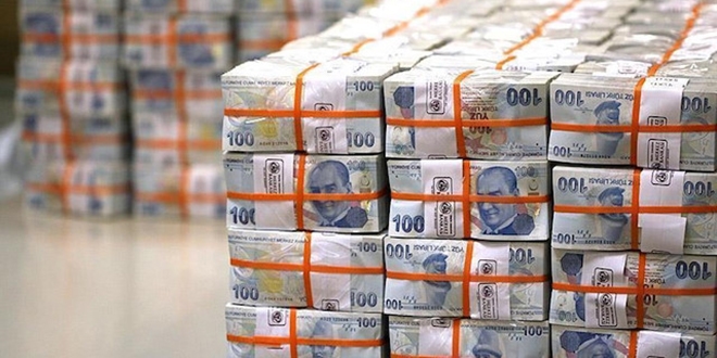 Bütçe, Ağustosta 28,2 milyar lira fazla verdi