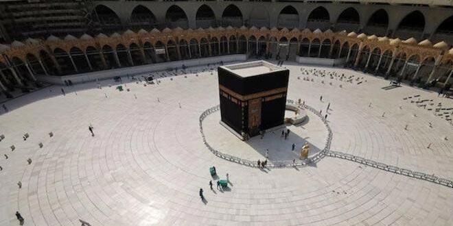 Suudi Arabistan umre ziyaretlerini başlatmaya hazırlanıyor