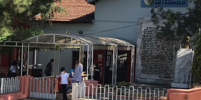 Öğrencide virüs çıktı, 24 öğrenci ve 2 öğretmen karantinada