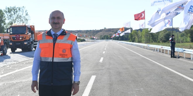 Kuzey Marmara Otoyolu'nun Gebze-zmit etab Cumartesi gn alyor