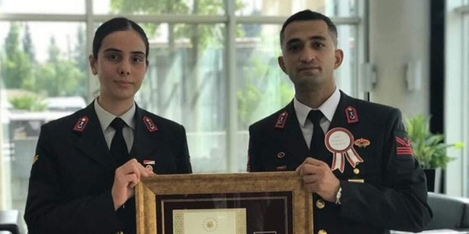 2 kez gazi olup, göreve devam eden askere Devlet Övünç Madalyası verildi