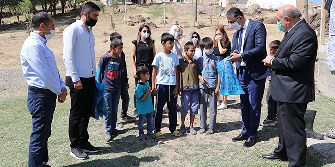 Okul müdüründen anlamlı kampanya