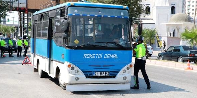 Midibüsüne 'Roketçi Cemal' yazdıran sürücü, kesilen cezaya tepki gösterdi