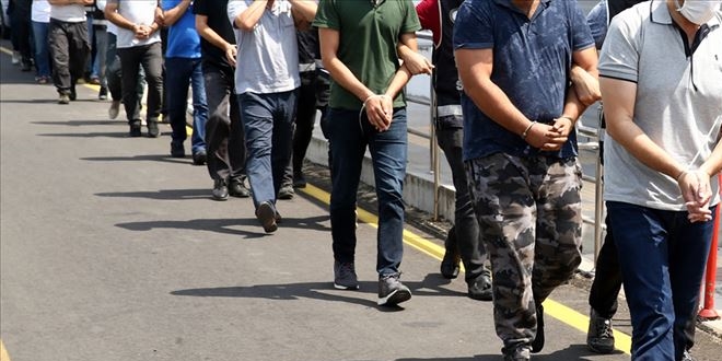 34 ilde FETÖ'den gözaltına alınan 94 şüpheli tutuklandı