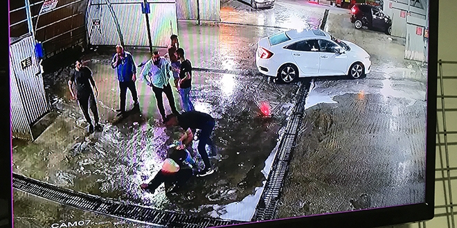 nce dvdler, sonra kardlar, imdi gzaltndalar