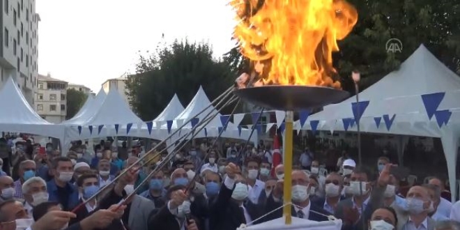 Bir ilçe daha doğal gaza kavuştu
