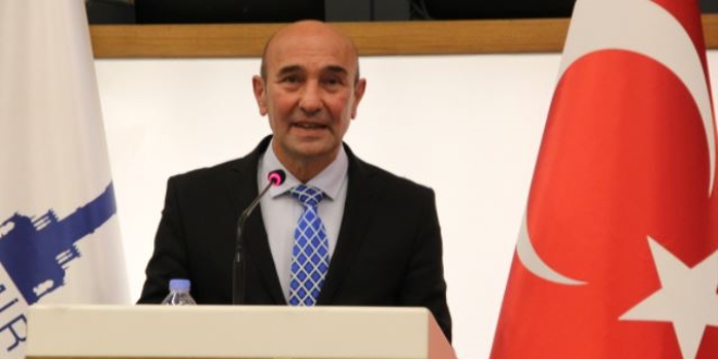 Tunç Soyer'den 2 bin öğrenciye tablet ve bilgisayar desteği