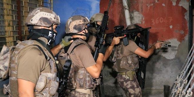 Adana'da terör örgütünün uyuyan hücresine şafak baskını