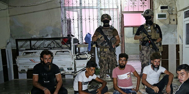 DEAŞ'ın uyuyan hücresine şafak operasyonu: 6 kişi gözaltında