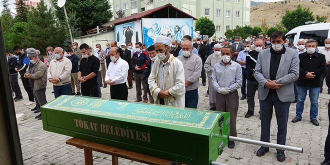 Okulların açıldığı gün öğretmen kalp krizinden hayatını kaybetti