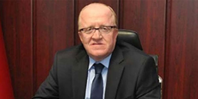 Rektöre, lüks makam aracı kiralandı, en ucuzunu kiraladık dedi