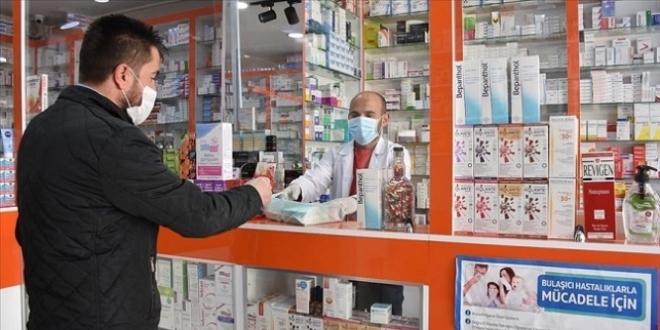 Eczanelerde virüsle ilgili mart tedbirlerine dönüş sinyali