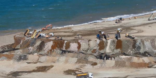 Kyllerin 'hafriyat' ve 'kamyon' isyan: Denizin rengi deiti