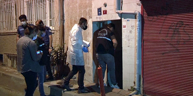 Yabancı uyruklu genç kız merdivende ölü bulundu:3 gözaltı