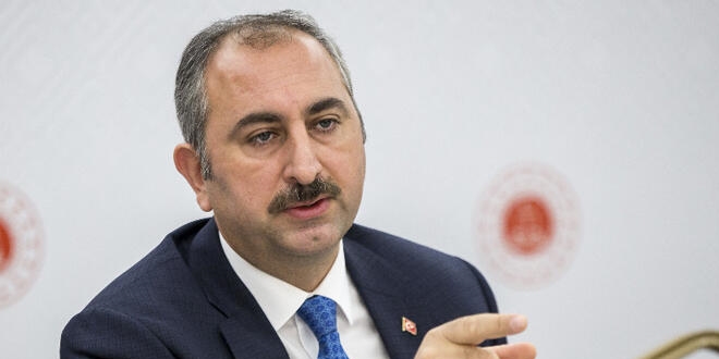 Bakan Gül: HSK'ye inceleme izni verdim