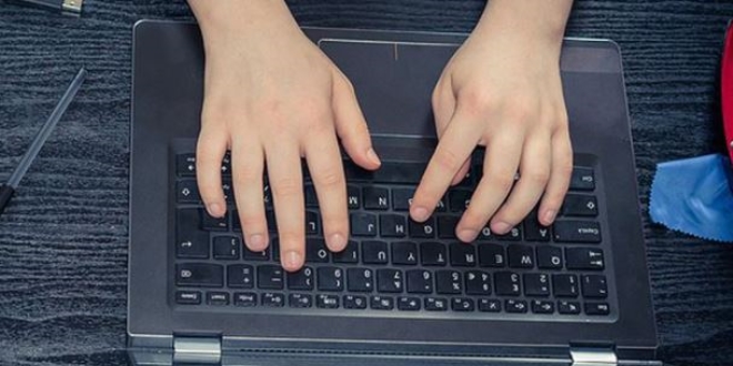 Ebeveynlere 'düzenli ders takibi' uyarısı