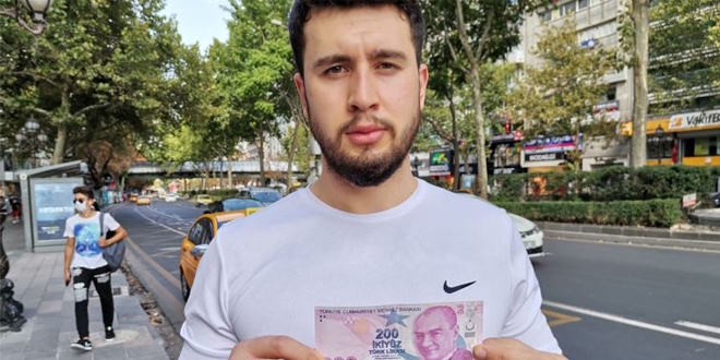 'Hatalı basım' 200 lirayı, 250 bin liradan satışa çıkardı