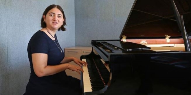 Otizmli piyanist, yetenek sınavını geçerek üniversiteli oldu