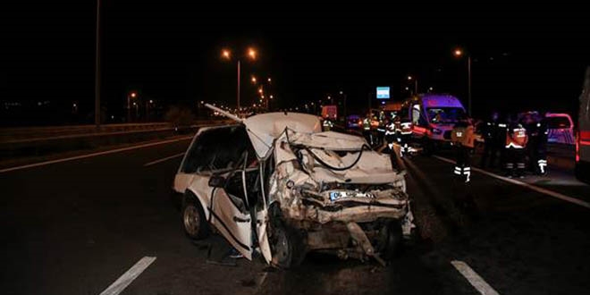 Başkentte tır otomobile arkadan çarptı: 2 ölü