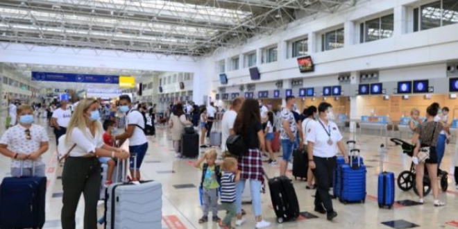 Moskova'dan Türkiye'ye uçak biletleri neredeyse tükendi