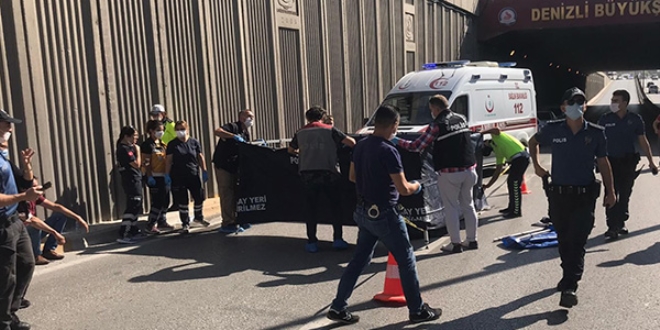 Üst geçitten düşen gence kamyon çarptı: 1 öldü