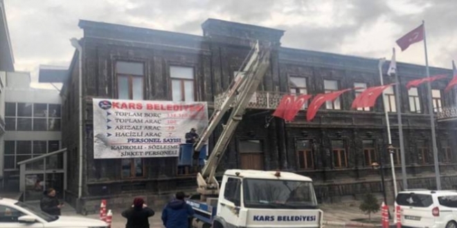 Gözaltına alınan meclis üyeleri görevden uzaklaştırıldı