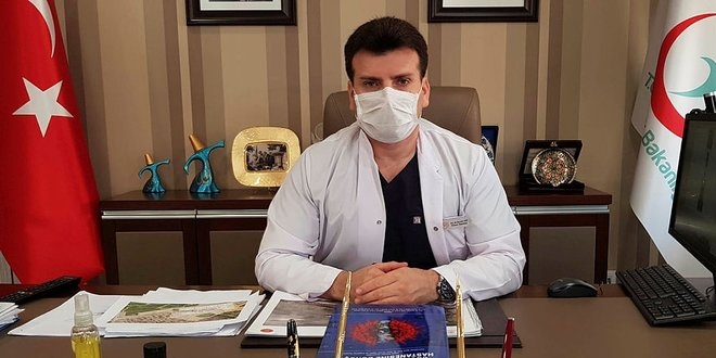 Kovid mücadelesini, 400 sayfalık bir kitaba döktü