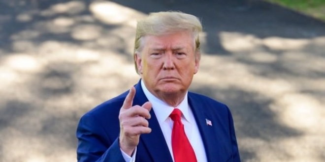 ABD Başkanı Trump ve eşi koronavirüse yakalandı