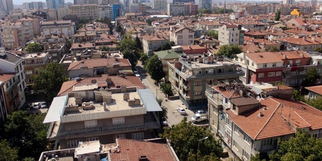 Aynı mahalleden 12 kişi korona virüsten öldü
