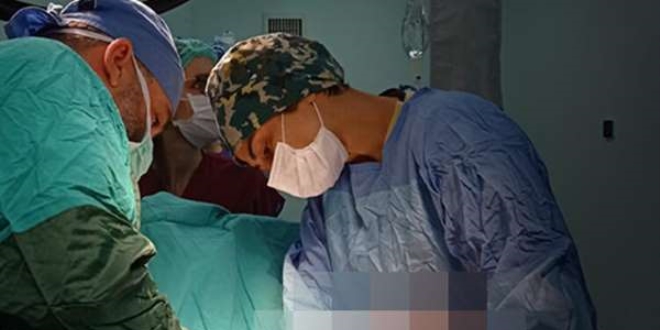 Karnından 5.5 kilo ağırlığında tümör çıktı