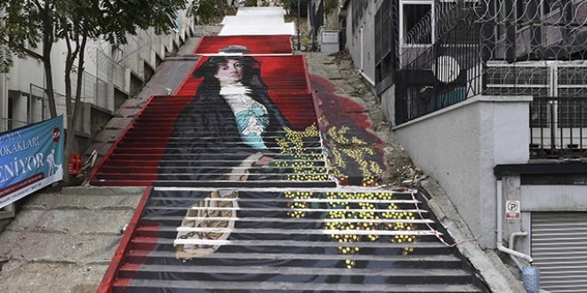 Beyolu sokaklarnda merdivenler tabloya dnt