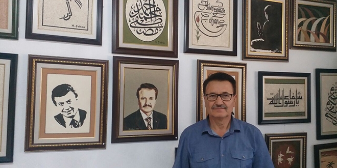 Emekli öğretmen, taşları sanat eserine dönüştürüyor