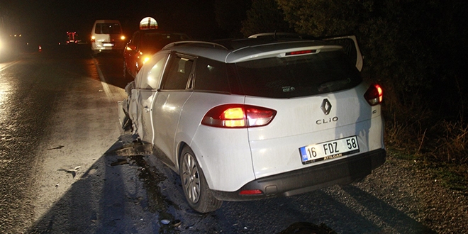 İki otomobil çarpıştı, bebek koltuğu hayat kurtardı