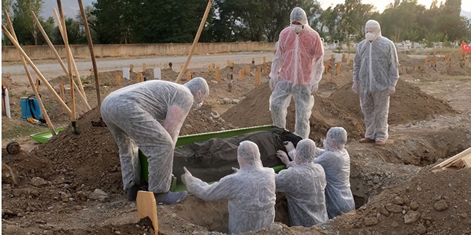 Koronadan ölenlerin cenaze işlemleri İslami usullere göre gerçekleştiriliyor