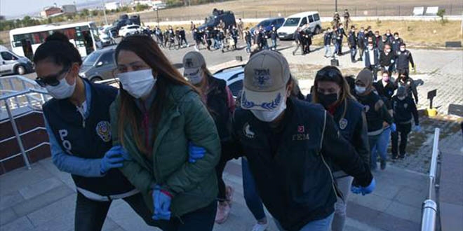 Kars belediye yöneticileri 'Kobani' soruşturmasında adliyeye sevk edildi