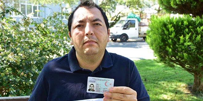 24 yıl sonra bulduğu biyolojik babasından tazminat kazandı