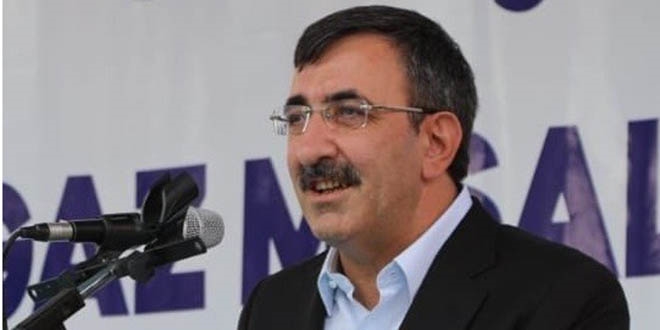 Korona tedavisi gören AK Partili Yılmaz, taburcu oldu