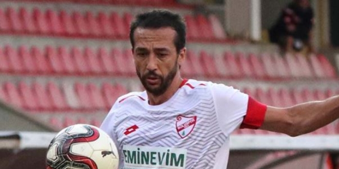 Bilal Kısa futbolu bıraktığını açıkladı