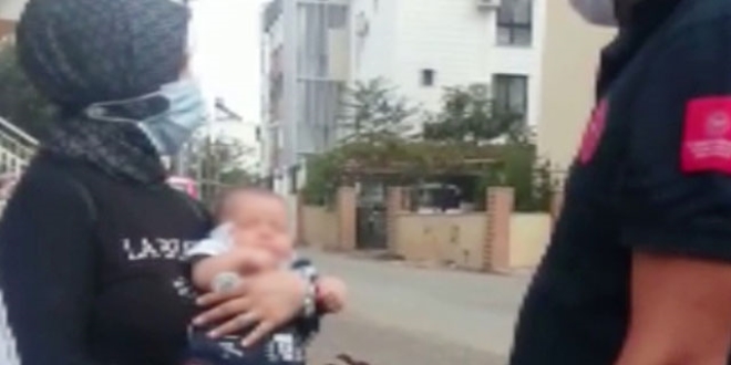 3 aylık bebek, apartman bahçesinde terk edilmiş bulundu