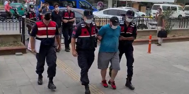 FETÖ üyeliğinden aranan 2 kişi yakalandı