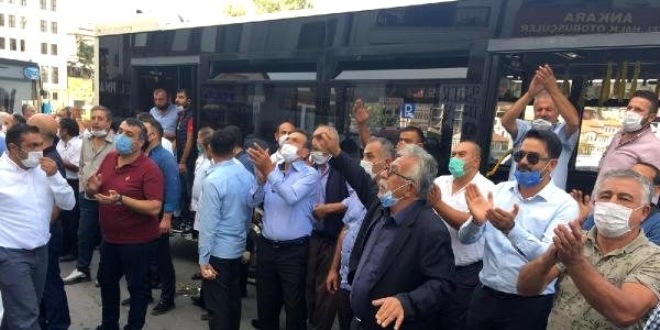 Ankara'da zel halk otobs ofrlerinden yumurtal eylem
