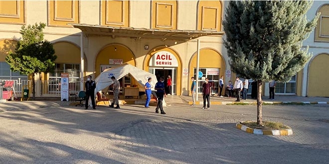 Bakan Karaismailoğlu'nun konvoyunda kaza: 2 yaralı